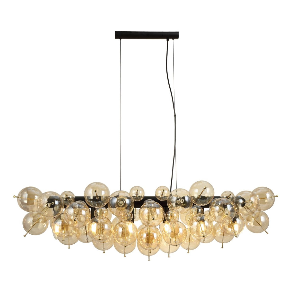 Moderne hanglamp met meerdere amberkleurige glazen bollen in clusterdesign, rechthoekig frame en zwarte plafondplaat, vooraanzicht.