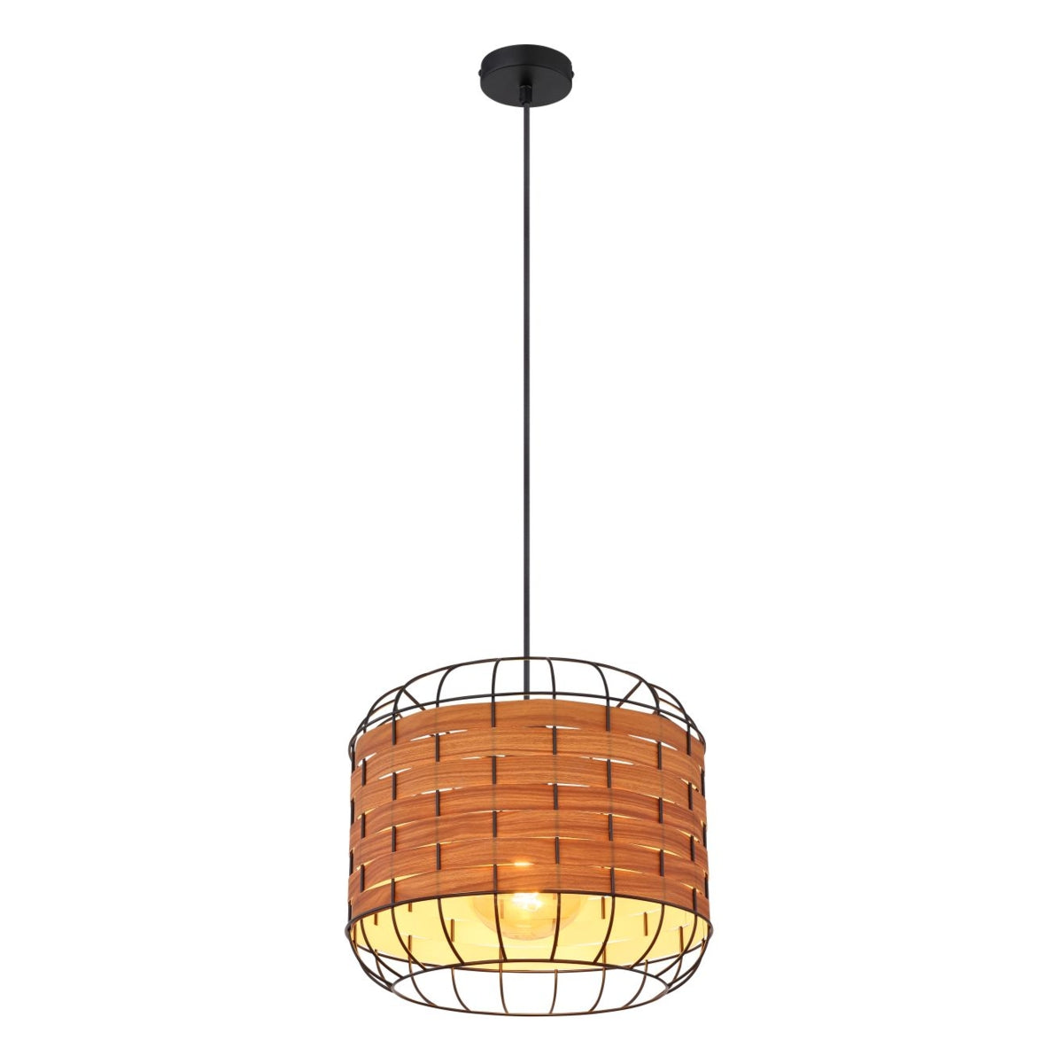Hanglamp met industrieel design, zichtbaar in vooraanzicht, met een cilindrische lampenkap van zwart metalen frame en houten latten, inclusief centrale lichtbron.