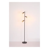 Staande vloerlamp met drie verstelbare spotlichten in industriële stijl, zwart metalen ontwerp met een ronde voet, frontaal aanzicht tegen een neutrale achtergrond.