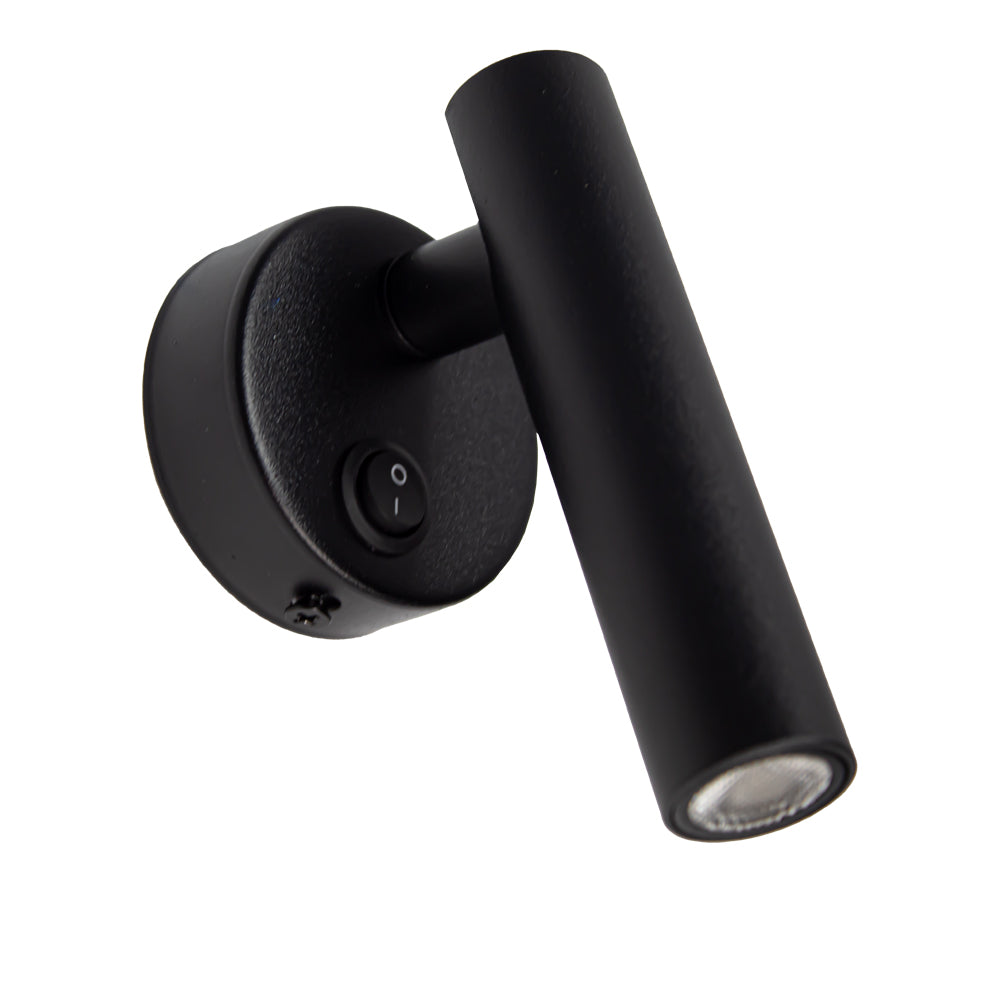 Zwarte moderne LED wandlamp met aan/uit schakelaar, cilindrisch ontwerp en verstelbare spotkop, schuin vooraanzicht.