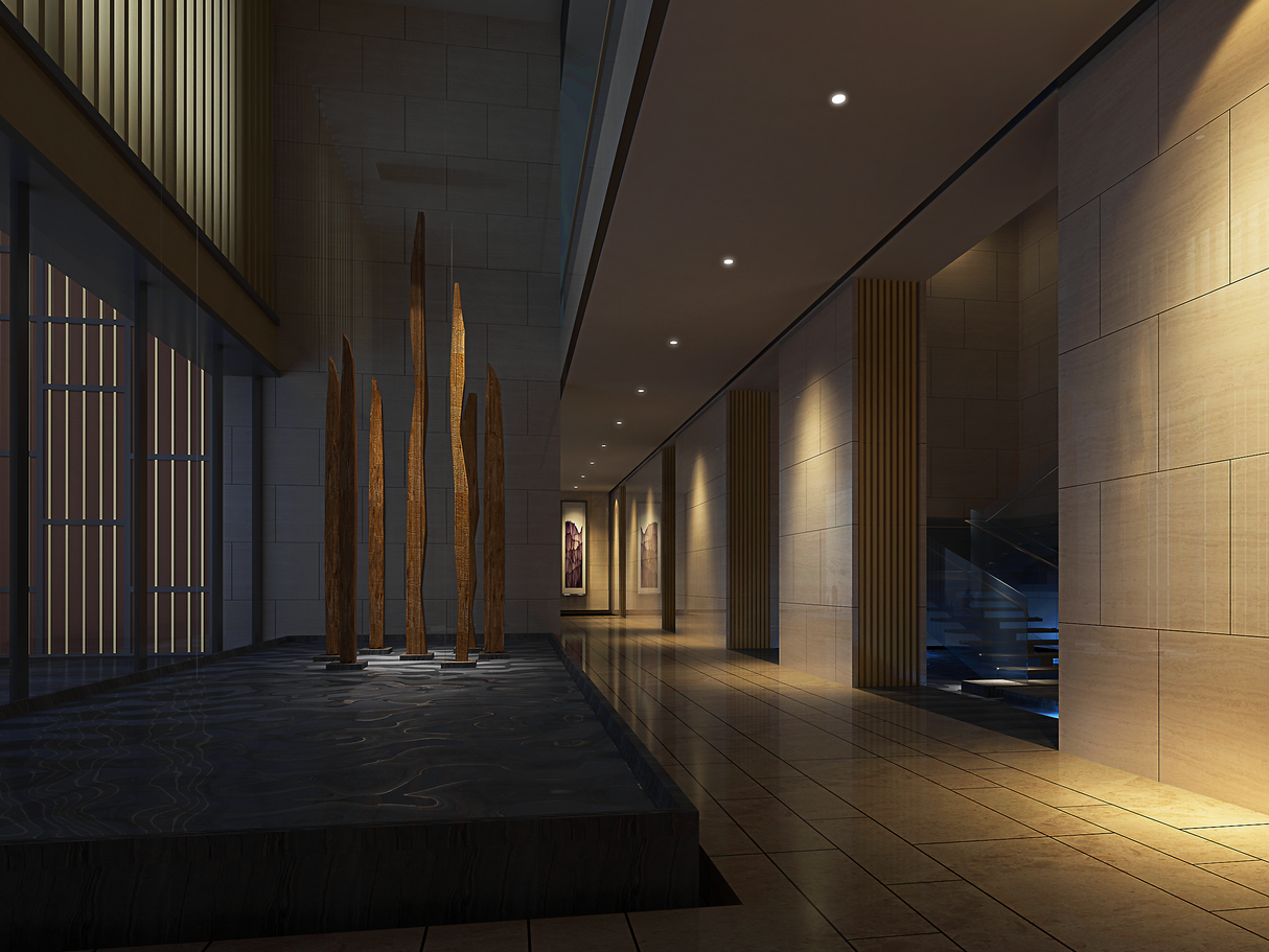 Luxe interieur van een moderne hotellobby met een centraal geplaatste waterpartij en houten sculpturen, gefotografeerd vanuit een perspectief schuin van voren met zicht op de lange gang en wandverlichting.