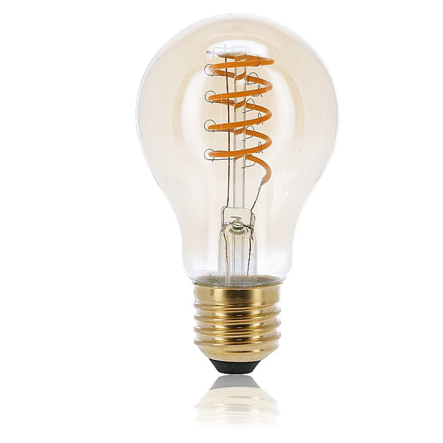 Vintage LED filament lamp met E27 fitting, rechte vooraanzicht, zichtbaar spiraalvormig filament en warm witte gloed in klassieke gloeilampvorm.