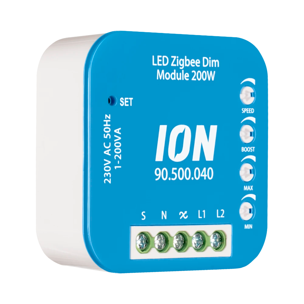 Close-up schuin vooraanzicht van de ION LED Zigbee Dim Module 200W (model 90.500.040), een slimme dimmodule voor 230V AC verlichting met instelbare functies zoals SPEED, BOOST, MAX en MIN.