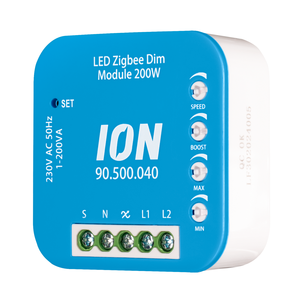 Vooraanzicht van een ION LED Zigbee Dim Module 200W (model 90.500.040) in blauwe behuizing met instelbare knoppen voor SPEED, BOOST, MAX en MIN; voorzien van aansluitklemmen voor 230V AC 50Hz toepassingen.