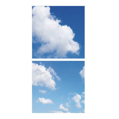 Twee fotoprints met blauwe lucht en witte wolken, bovenaanzicht en frontaal aanzicht van luchtpatronen, ideaal als wanddecoratie of fotobehang.