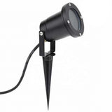 Zwarte LED tuinspot met grondspies en stroomkabel, schuin zijaanzicht van de armatuur met ronde lens en stevige bevestiging.
