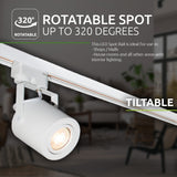 Witte LED railspot met verstelbare, kantelbare en 320 graden roteerbare spot, gemonteerd aan een plafondrail, voor gebruik in winkels, woonruimtes en andere interieurlocaties – frontaal zijaanzicht.