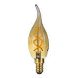 Amberkleurige LED kaarslamp met E14 fitting en sierlijke gedraaide filament in vlamvorm, frontaal aanzicht.