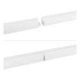 Detailweergave van een witte LED lichtlijn-koppelconnector, getoond vanuit een zijaanzicht en close-up, waarin de aansluiting tussen twee LED armaturen zichtbaar is.