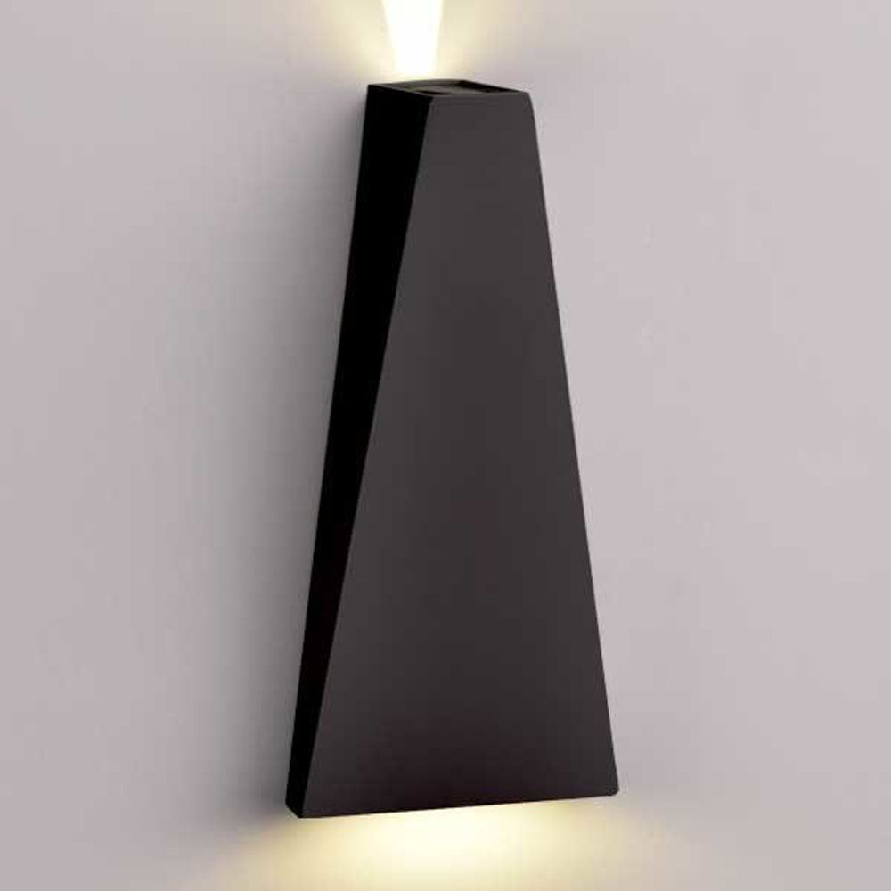 LED Wandlamp buiten 6W | driehoek| IP54 | zwart | 3000K - Warm wit