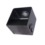 Zwarte moderne LED wandlamp voor buiten, vierkant design met op- en neerwaartse lichtbundel, schuin zijaanzicht.