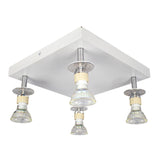 Vierkante plafondlamp met witte metalen basis en vier verstelbare GU10 spotjes, schuine onderaanzicht.