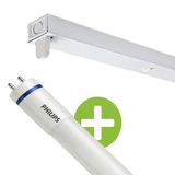 Close-up vooraanzicht van een Philips LED TL-buis met armatuur, tegen een witte achtergrond met groen plus-teken ter aanduiding van een set of combinatieproduct.