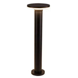 Zwarte moderne buitenlamp op sokkel met ronde kap en geïntegreerde LED-verlichting, vooraanzicht.