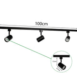 Zwarte railspot plafondlamp met drie verstelbare LED spots op een rail van 100 cm, zijaanzicht met afmetingen van de spots (13 cm hoog en 8,5 cm breed) duidelijk weergegeven.