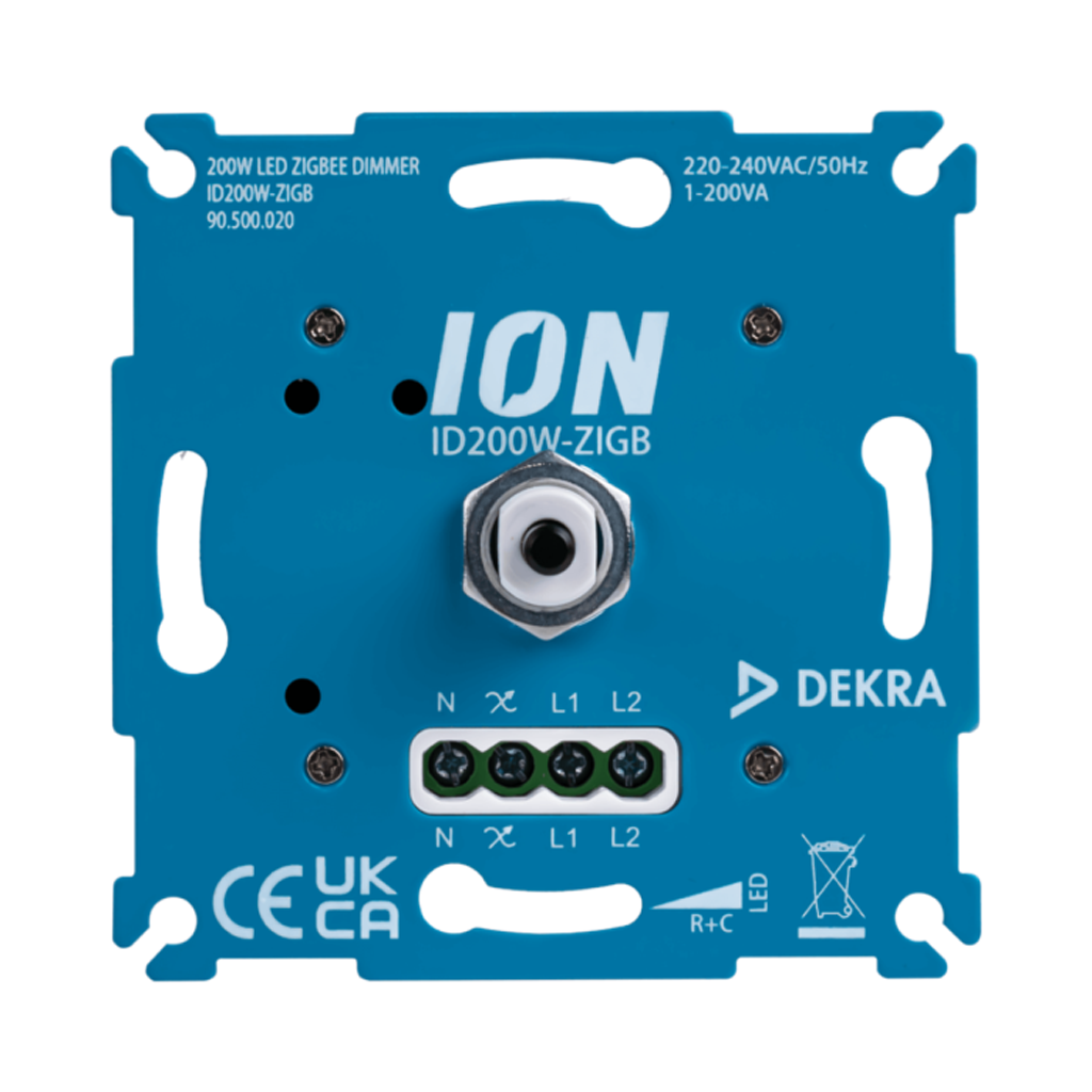 Vooraanzicht van de ION ID200W-ZIGB 200W LED Zigbee dimmer, met goed zichtbare aansluitpunten, technische specificaties en keurmerken op de blauwe montageplaat.