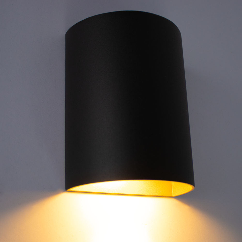 LED wandlamp zwart goud met gu10 fitting - ip20 - sfeerfoto