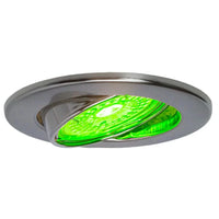 Inbouwspot met gekanteld design en groene LED-verlichting, schuin vooraanzicht.