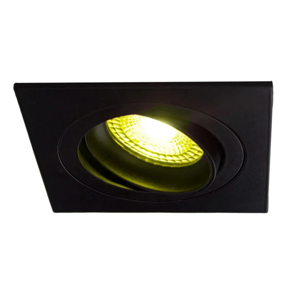 Zwarte vierkante inbouwspot met verstelbare ronde LED-lichtbron, schuin van voren weergegeven tegen een witte achtergrond.