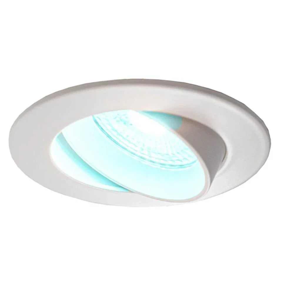 Witte ronde richtbare LED inbouwspot met kantelbaar design, bovenaanzicht.