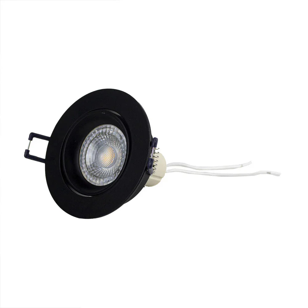 Zwarte ronde inbouwspot met GU10 fitting, kantelbaar design, schuin vooraanzicht tegen witte achtergrond.
