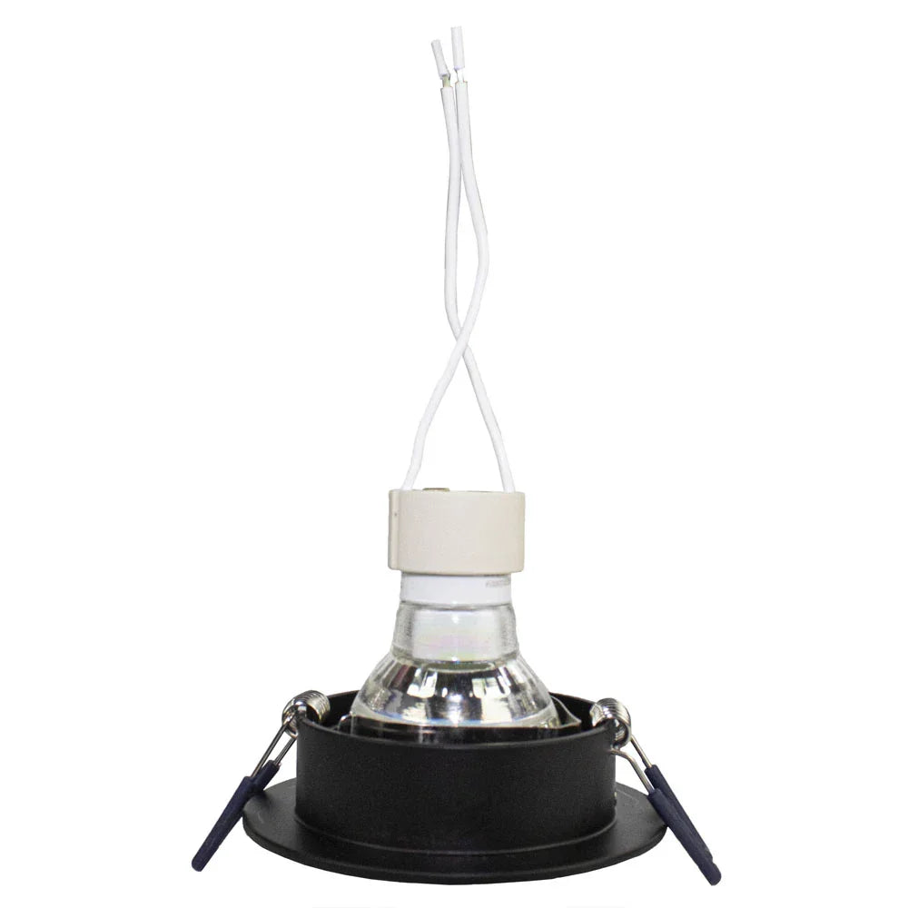 Zwarte inbouwspot met GU10-fitting en klemveren, vooraanzicht, inclusief lamp en witte elektrische draden.